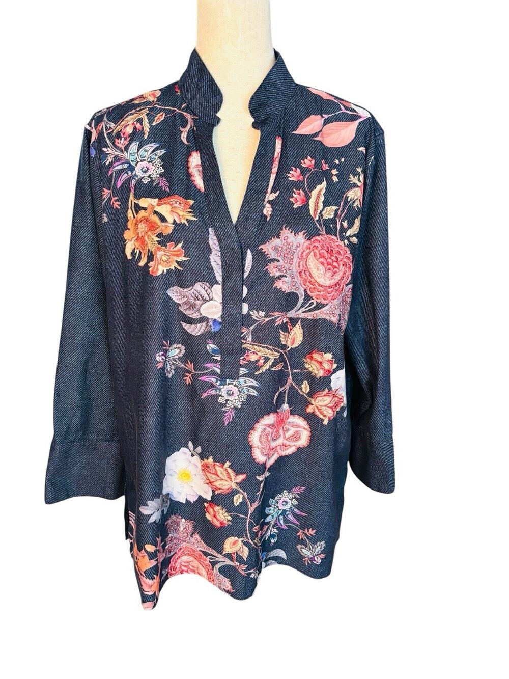 Chicos No IronStretch Tunic Size 3, XL, 16 Blue Floral Print Collarless EUC